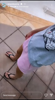 Amanda Cerny feet photo thumbnail