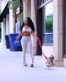 Qimmah Russo feet photo thumbnail