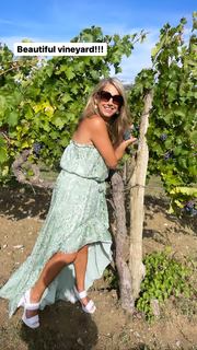 Denise Austin feet photo thumbnail