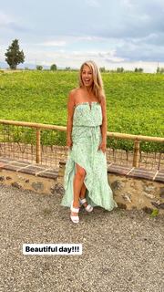 Denise Austin feet photo thumbnail