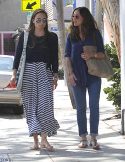 Minka Kelly feet photo thumbnail