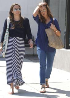 Minka Kelly feet photo thumbnail