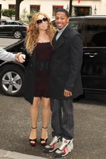 Mariah Carey feet photo thumbnail