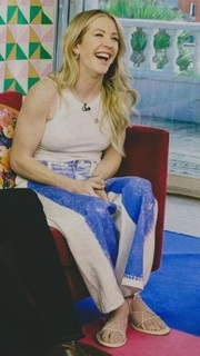 Ellie Goulding feet photo thumbnail