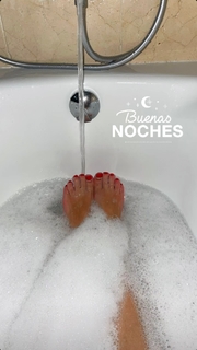 Daniela Katzenberger feet photo thumbnail