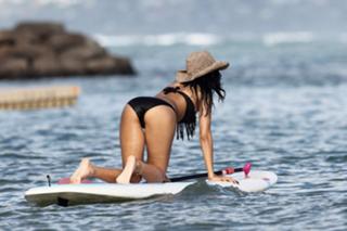 Rihanna feet photo thumbnail