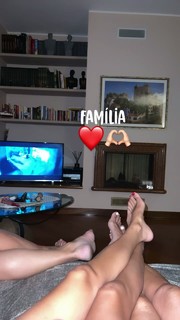 Ludovica Pagani feet photo thumbnail