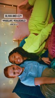 Chloe Bailey feet photo thumbnail