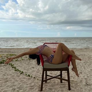Claudia Lizaldi feet photo thumbnail