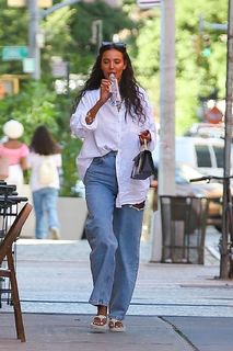 Maya Jama feet photo thumbnail