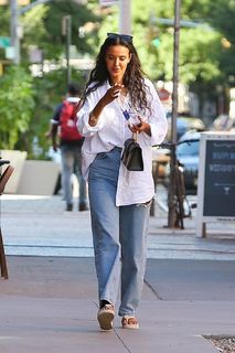 Maya Jama feet photo thumbnail