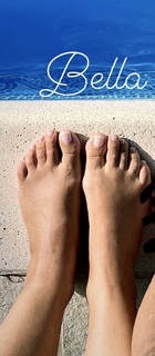 Alizée feet photo 3