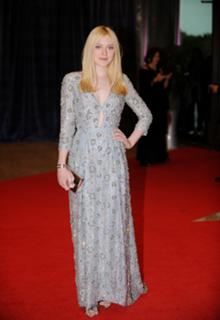 Dakota Fanning feet photo thumbnail