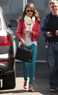 Jessica Alba feet photo thumbnail