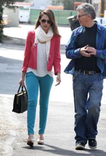 Jessica Alba feet photo thumbnail