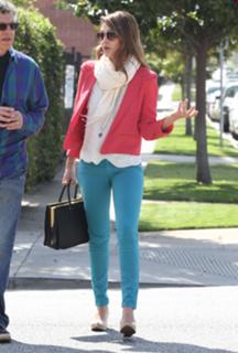 Jessica Alba feet photo thumbnail