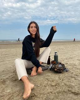 Zaira Nara feet photo thumbnail