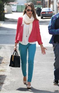 Jessica Alba feet photo thumbnail