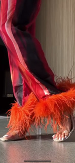 Christina Milian feet photo thumbnail
