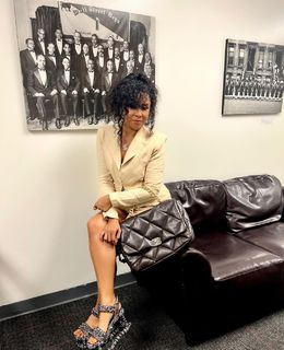 Angela Yee feet photo thumbnail