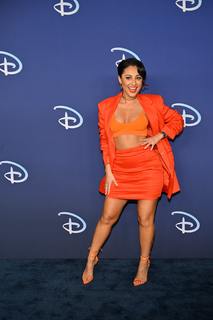 Francia Raisa feet photo thumbnail