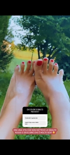 Giorgia Crivello feet photo thumbnail