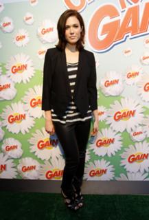 Mandy Moore feet photo thumbnail