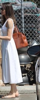Angelina Jolie feet photo thumbnail