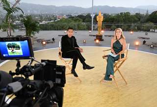 Amy Robach feet photo thumbnail
