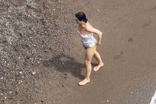Katy Perry feet photo thumbnail