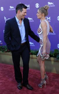 LeAnn Rimes feet photo thumbnail