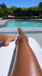 Rocsi Diaz feet photo thumbnail