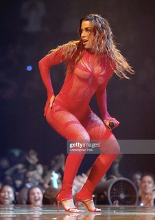 Anitta feet photo thumbnail