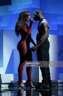 Anitta feet photo thumbnail