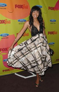 Tamara Taylor feet photo 1