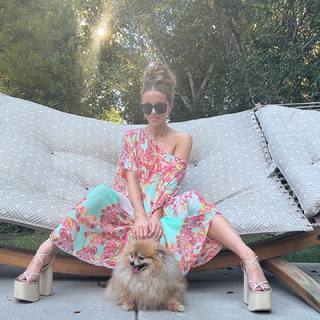 Kate Beckinsale feet photo thumbnail
