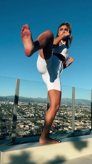 Rayna Vallandingham feet photo 5