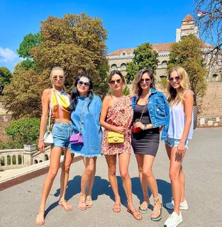 Alessandra Ambrosio feet photo thumbnail
