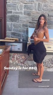 Elisabetta Canalis feet photo thumbnail