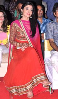 Shriya Saran feet photo thumbnail
