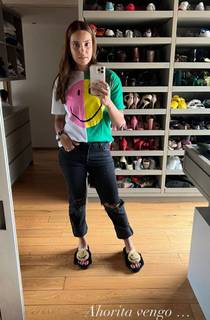 Tania Rincón feet photo thumbnail