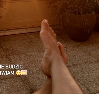 Malgorzata Socha feet photo thumbnail