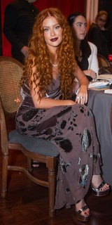 Marina Ruy Barbosa feet photo thumbnail