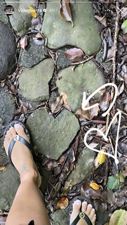 Vida Guerra feet photo thumbnail