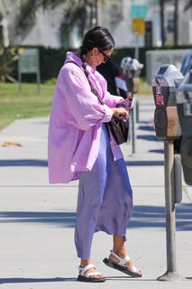 Jessica Alba feet photo thumbnail