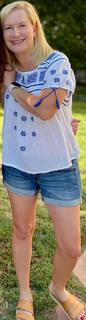 Angela Kinsey feet photo thumbnail