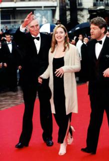 Kate Winslet feet photo thumbnail