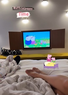 Kate Hudson feet photo thumbnail