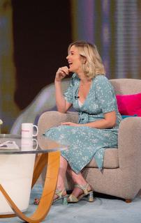 Joss Stone feet photo thumbnail