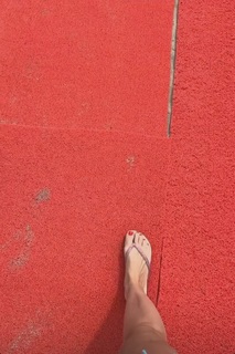 Daniela Katzenberger feet photo thumbnail